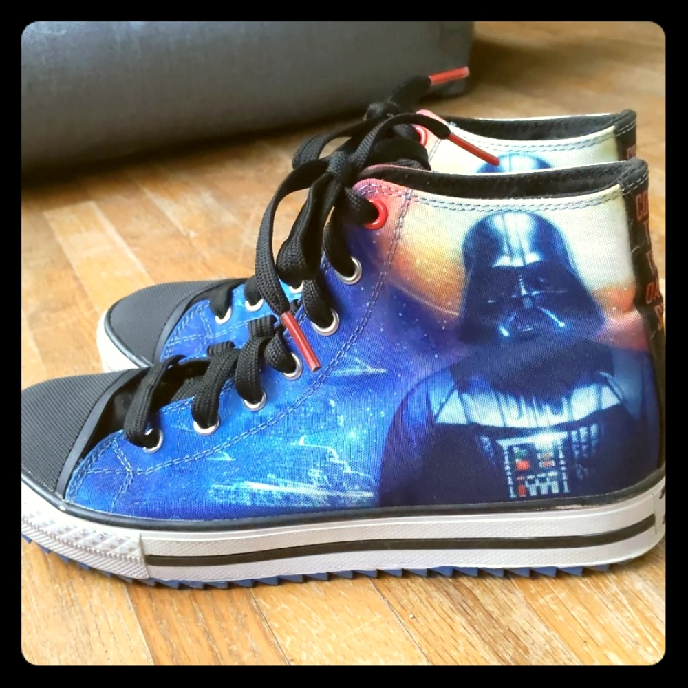 Boys 5 Darth Vader Skechers High Tops